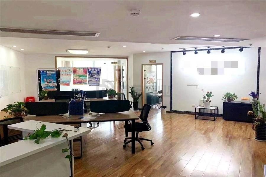 摩天360大厦面积200平