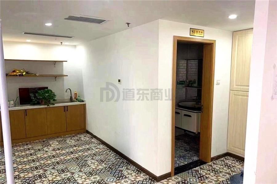 摩天360大厦面积200平