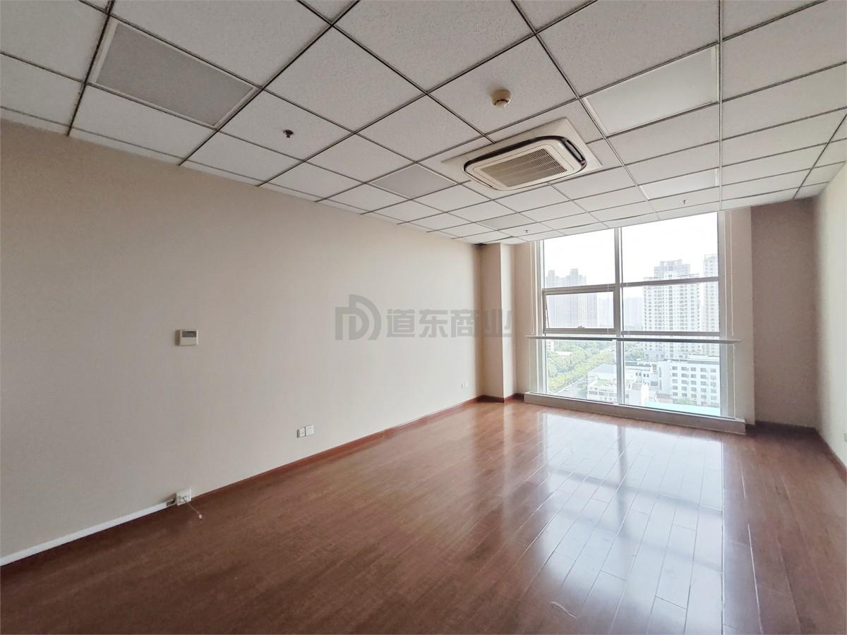 华东大厦面积445平