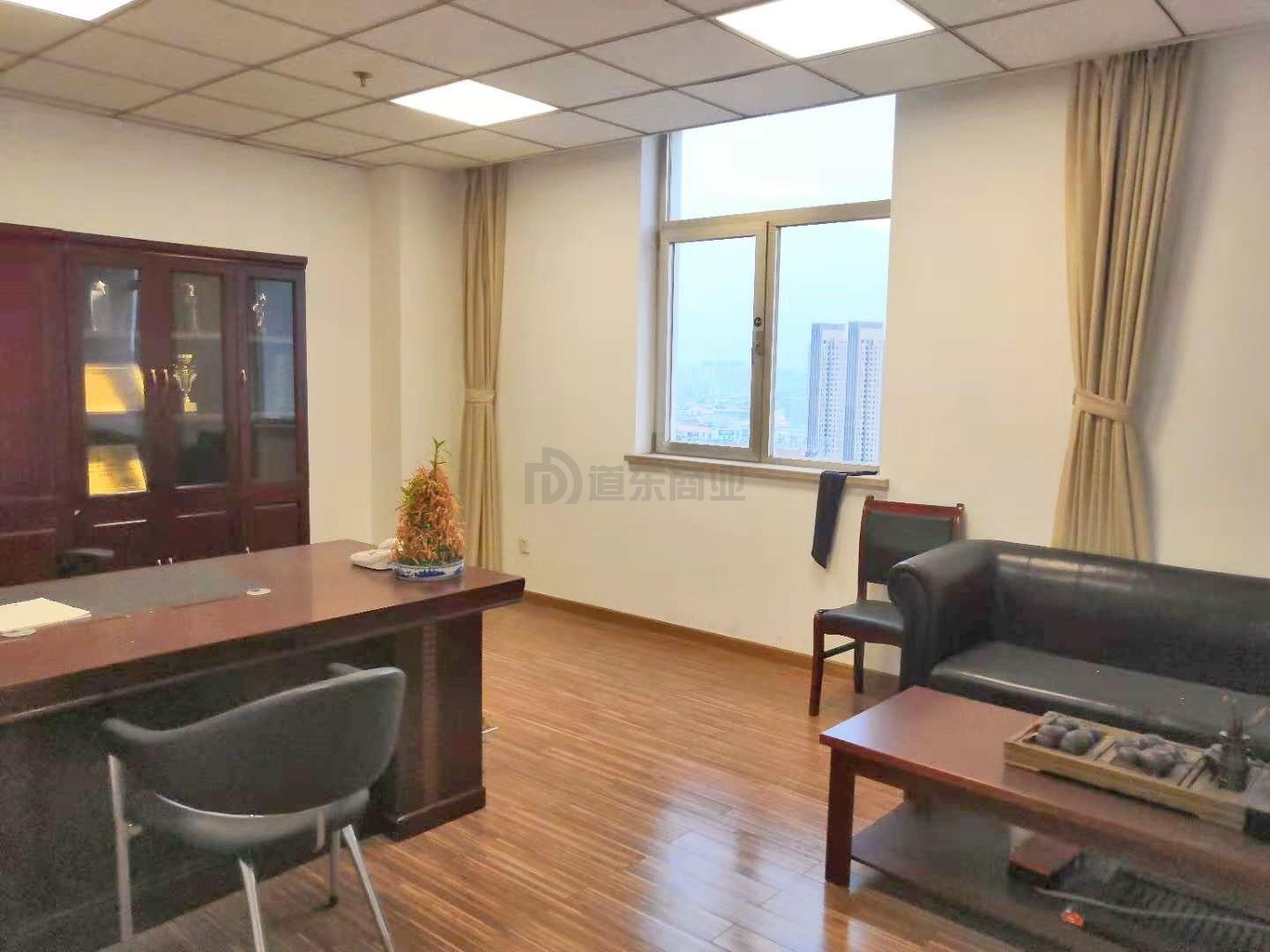 华东大厦面积445平
