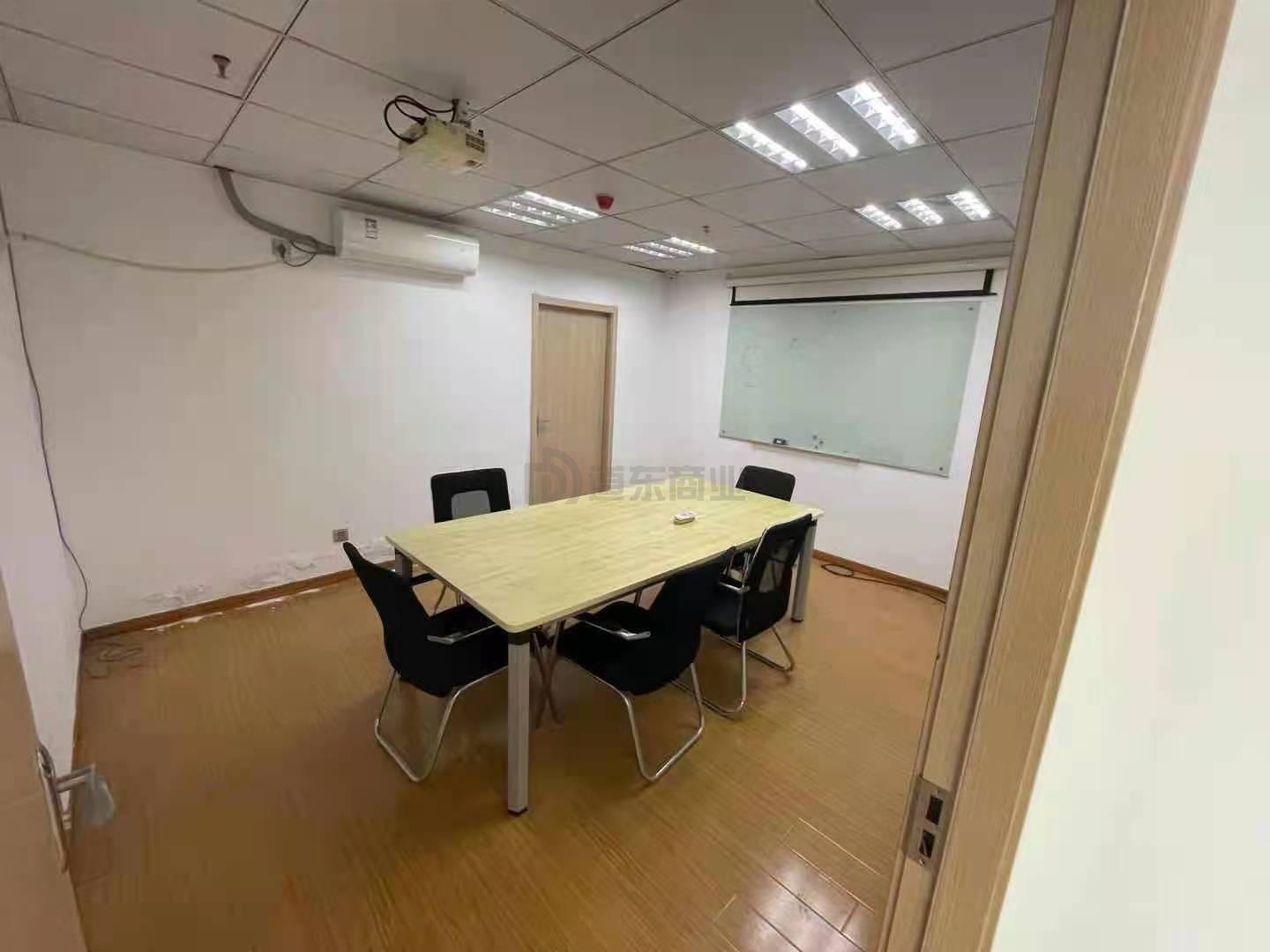 恒威大厦面积168平