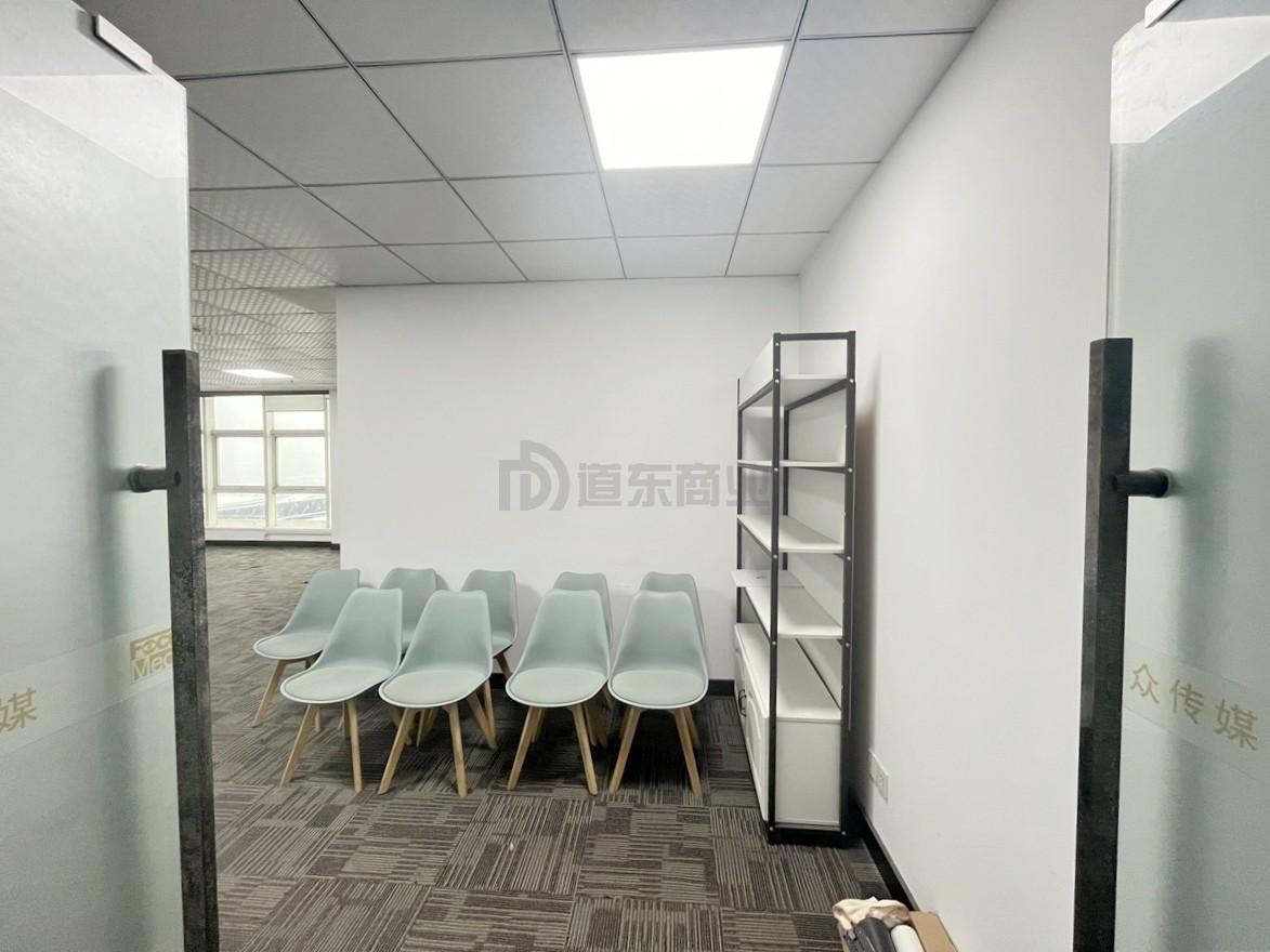交银大厦面积170平