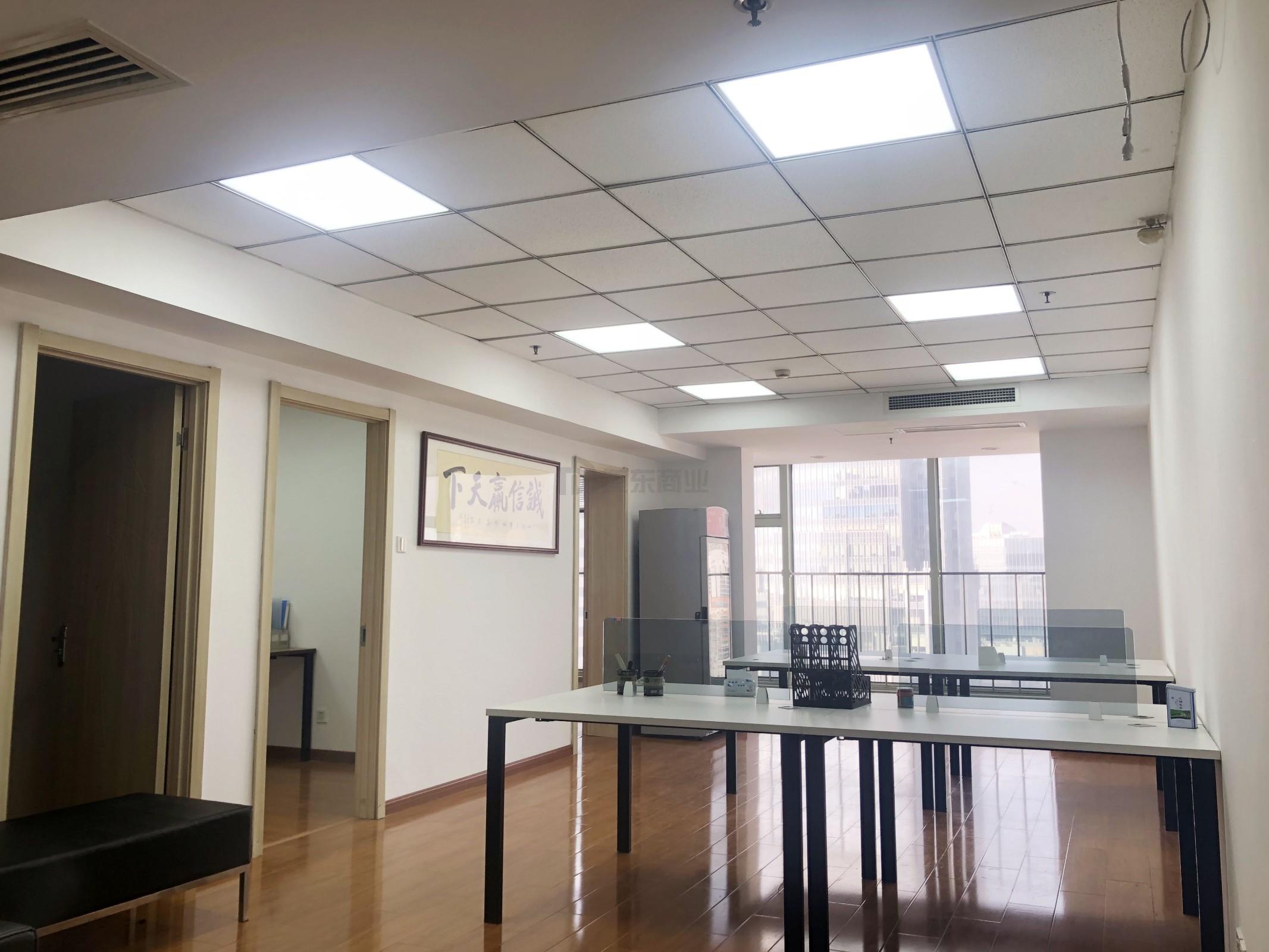摩天360大厦面积134平