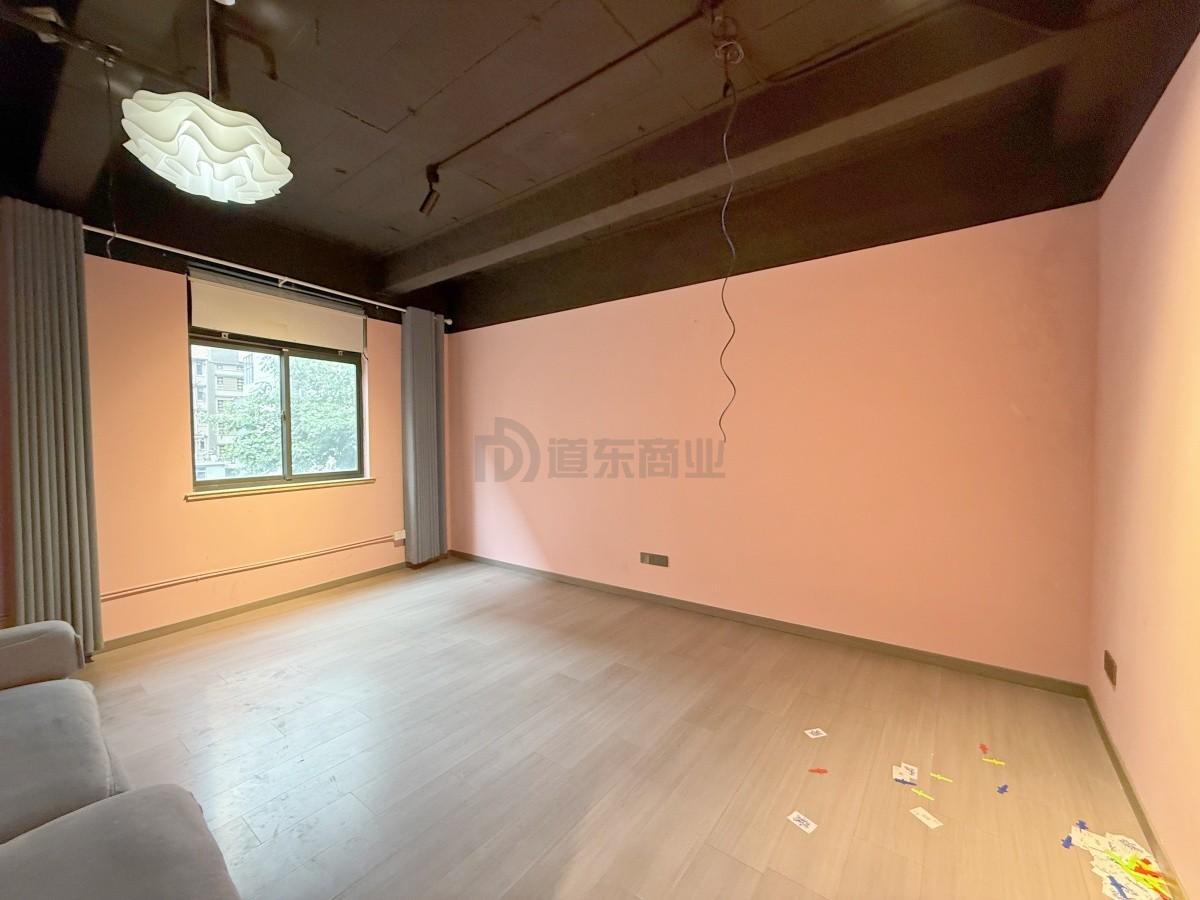 青童文化大厦面积275平