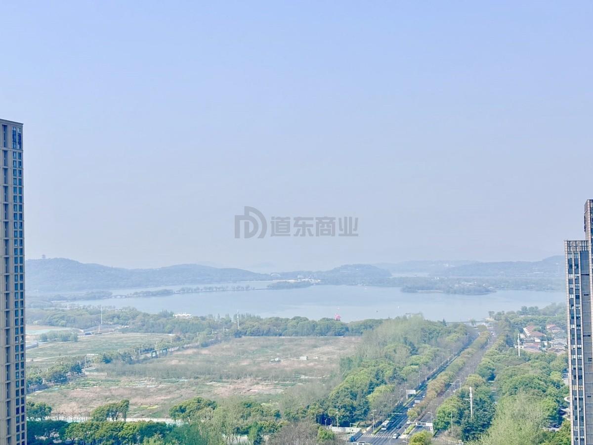 太湖明珠发展大厦面积170平