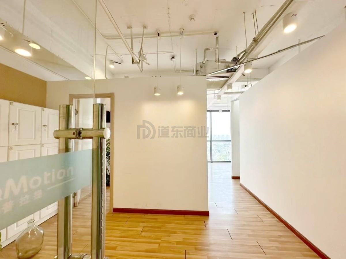恒威大厦面积118平