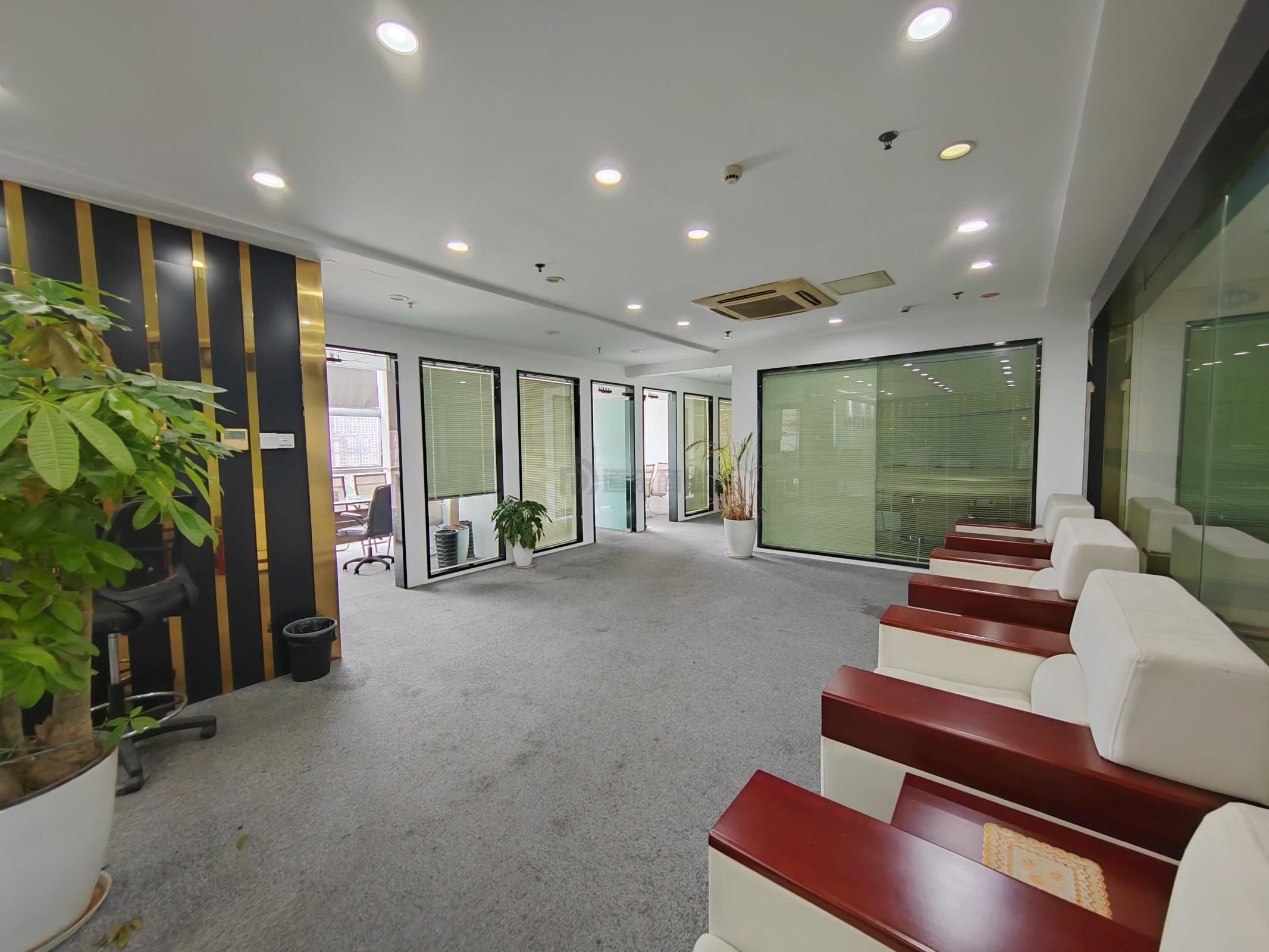 华仁凤凰城面积763平
