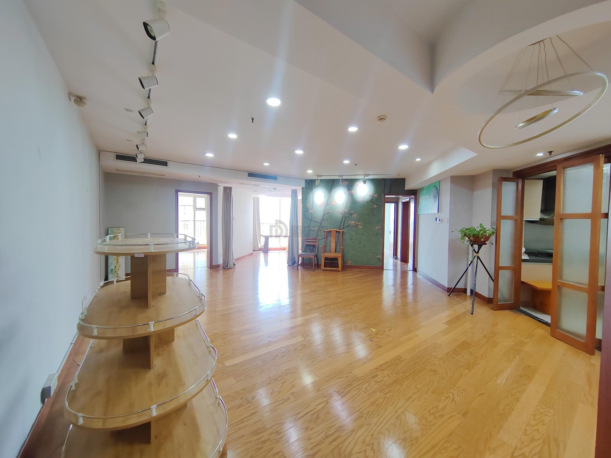 摩天360大厦面积187
