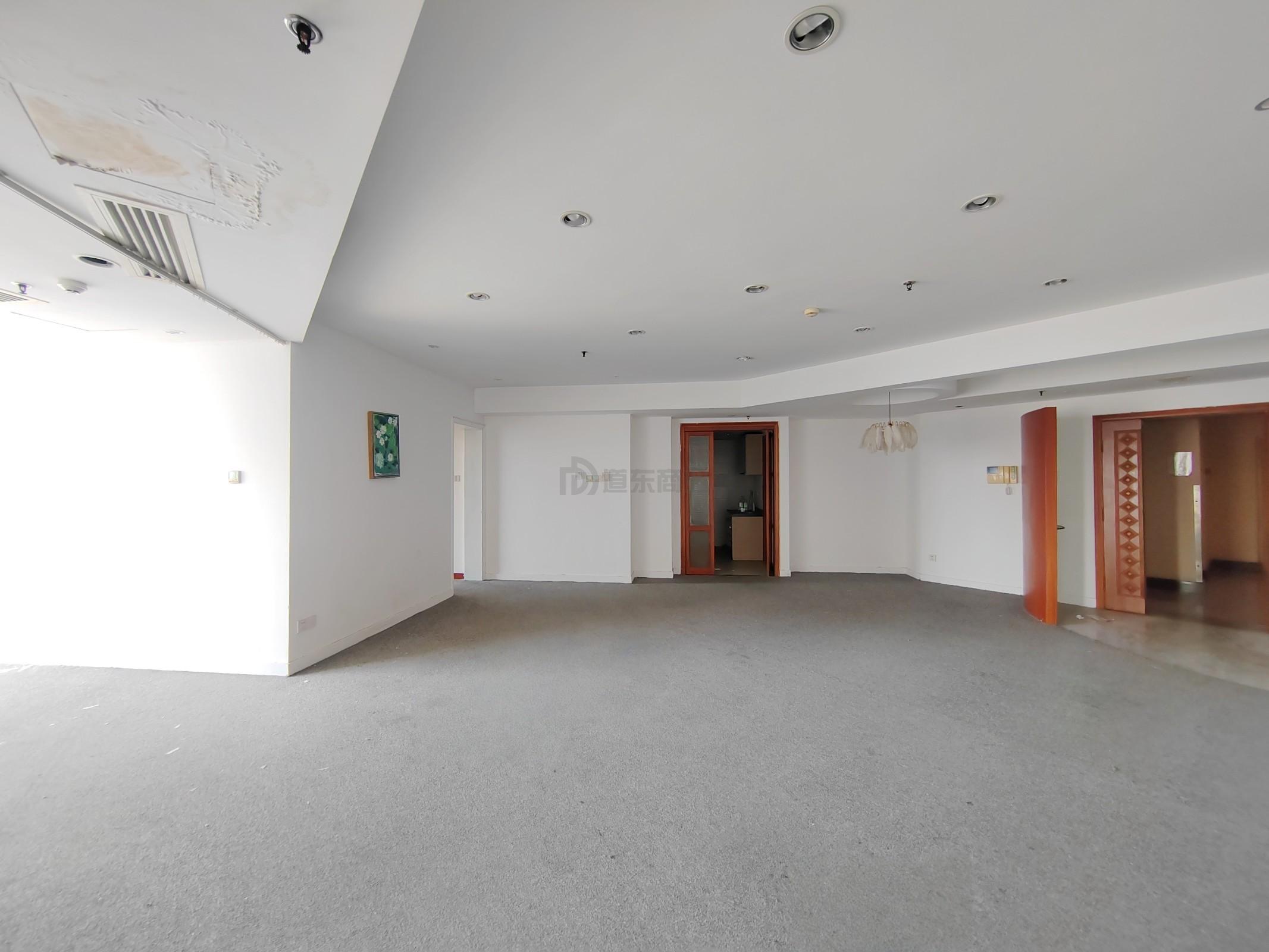 摩天360大厦面积187平
