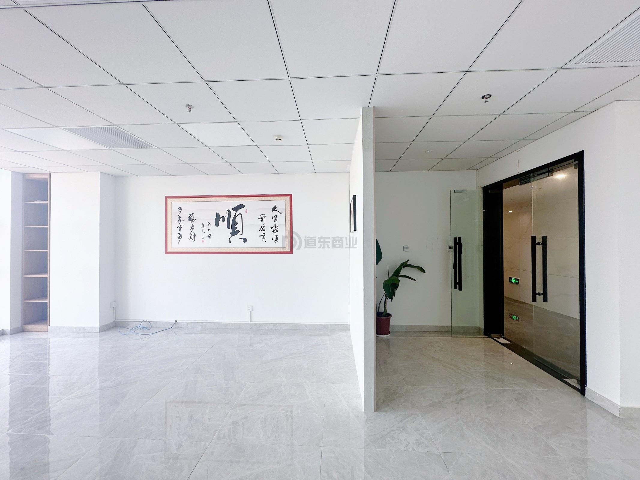 国坤中心面积105平