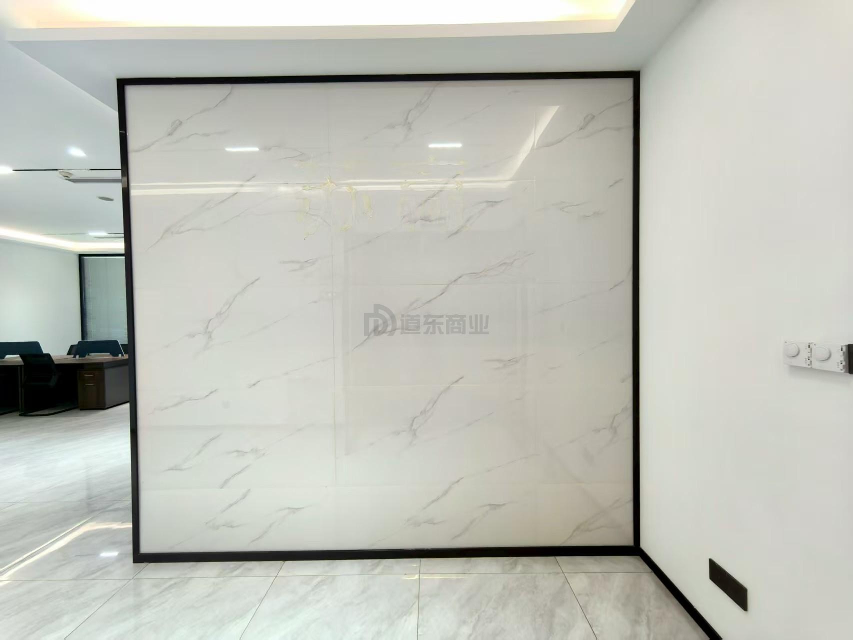 国金中心面积169平