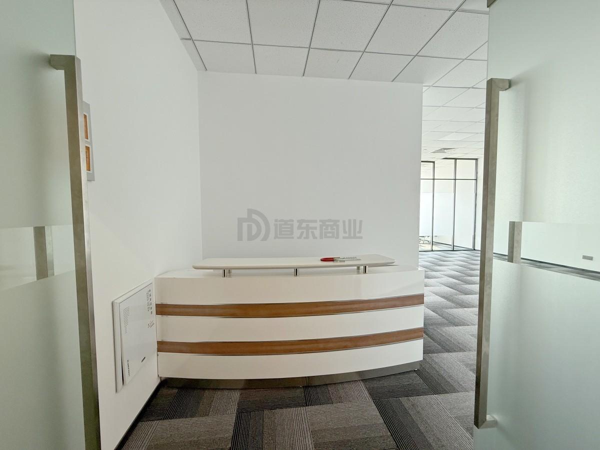 国金中心面积153平