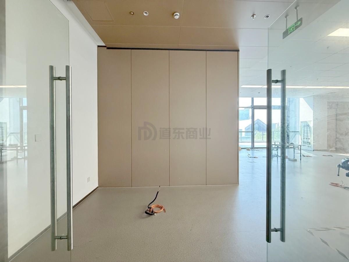 中电海康无锡物联网产业园608平米办公室出租