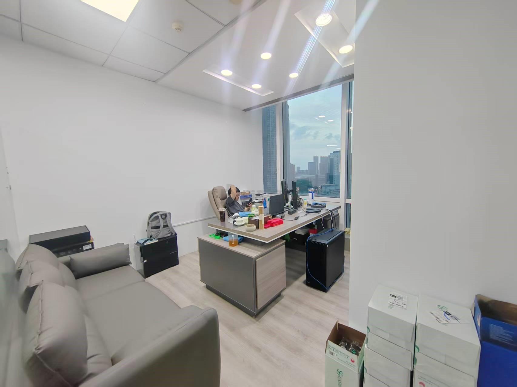 红豆国际广场面积165平