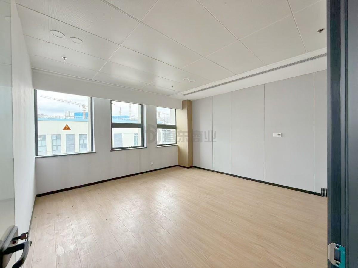 积高科技园面积385平