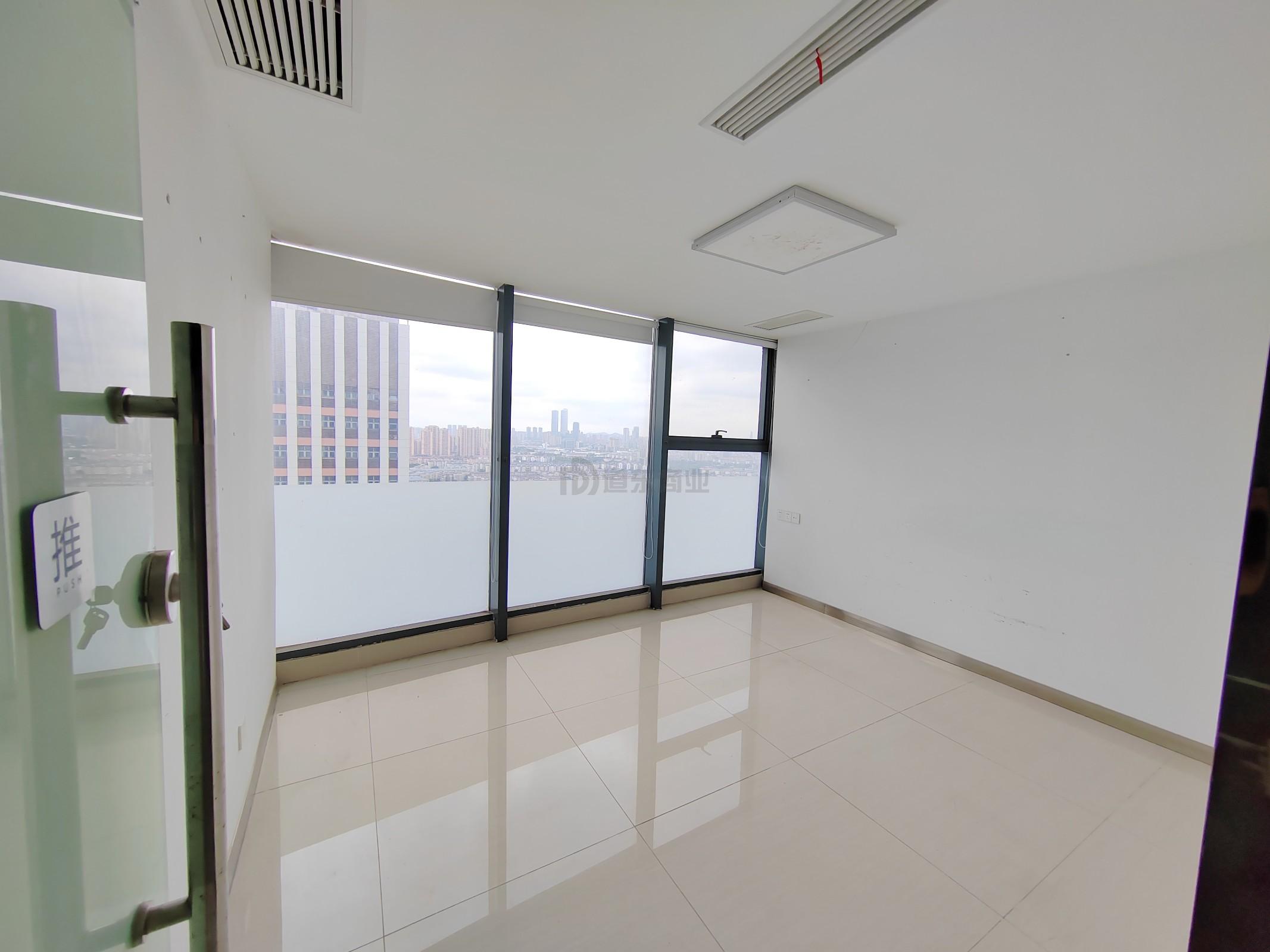 名品城面积365平