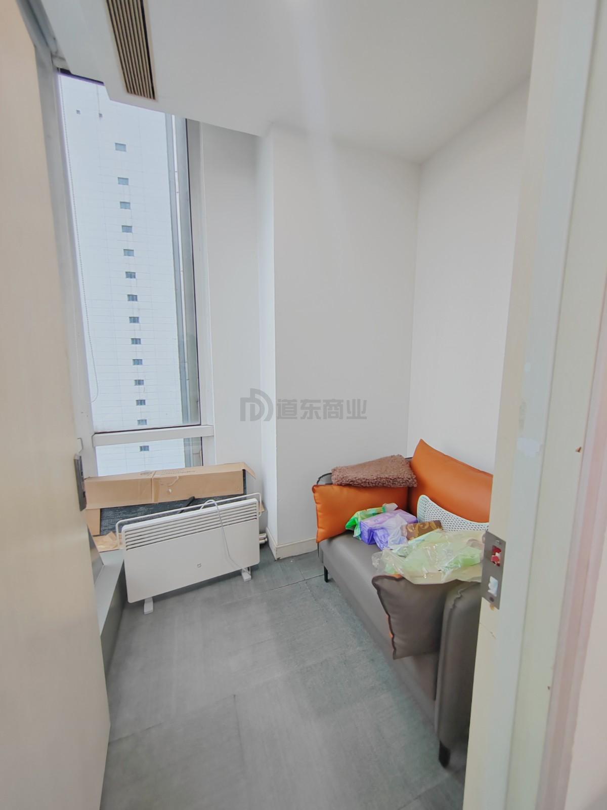 红豆国际广场面积165平