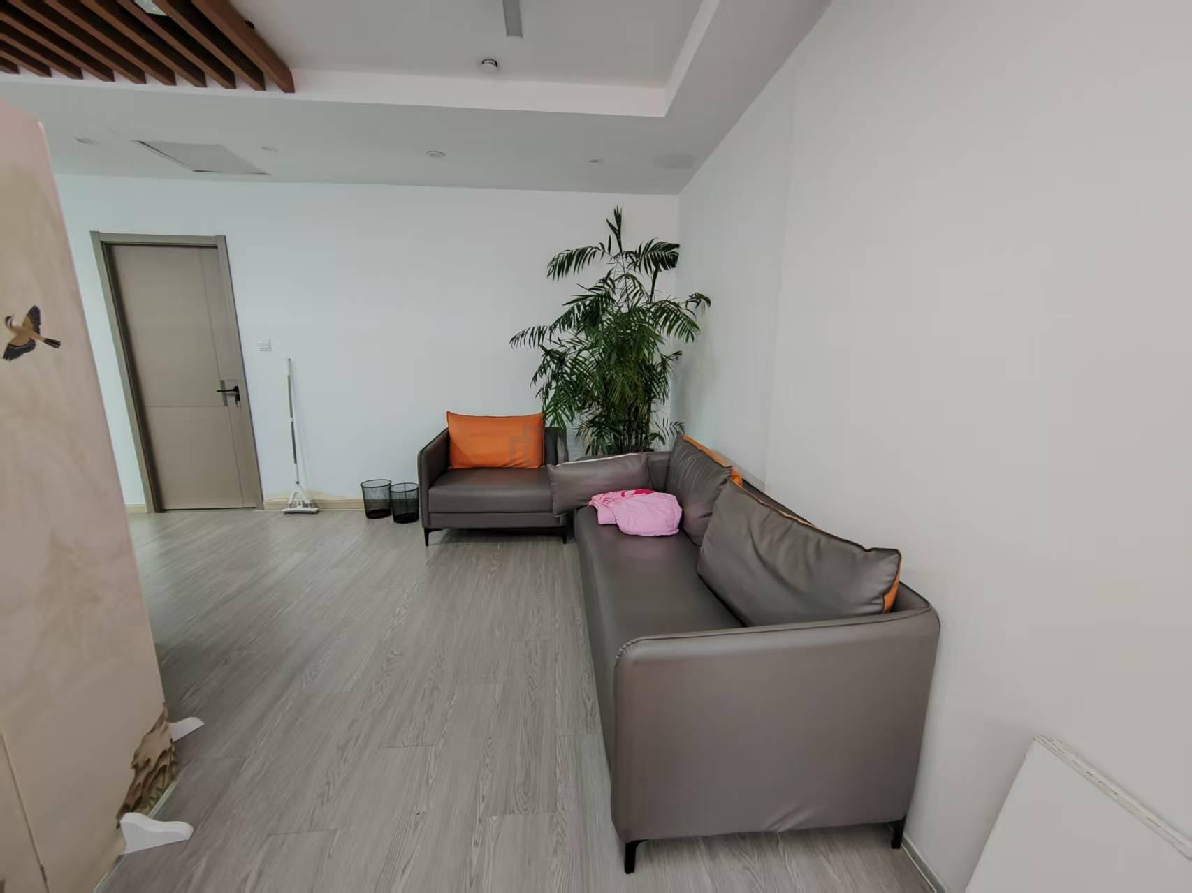 红豆国际广场面积165平