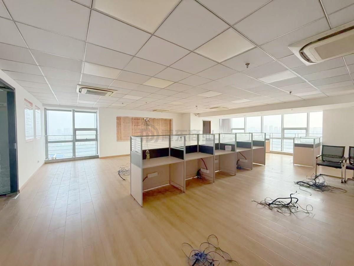 扬名科技创业中心面积700平