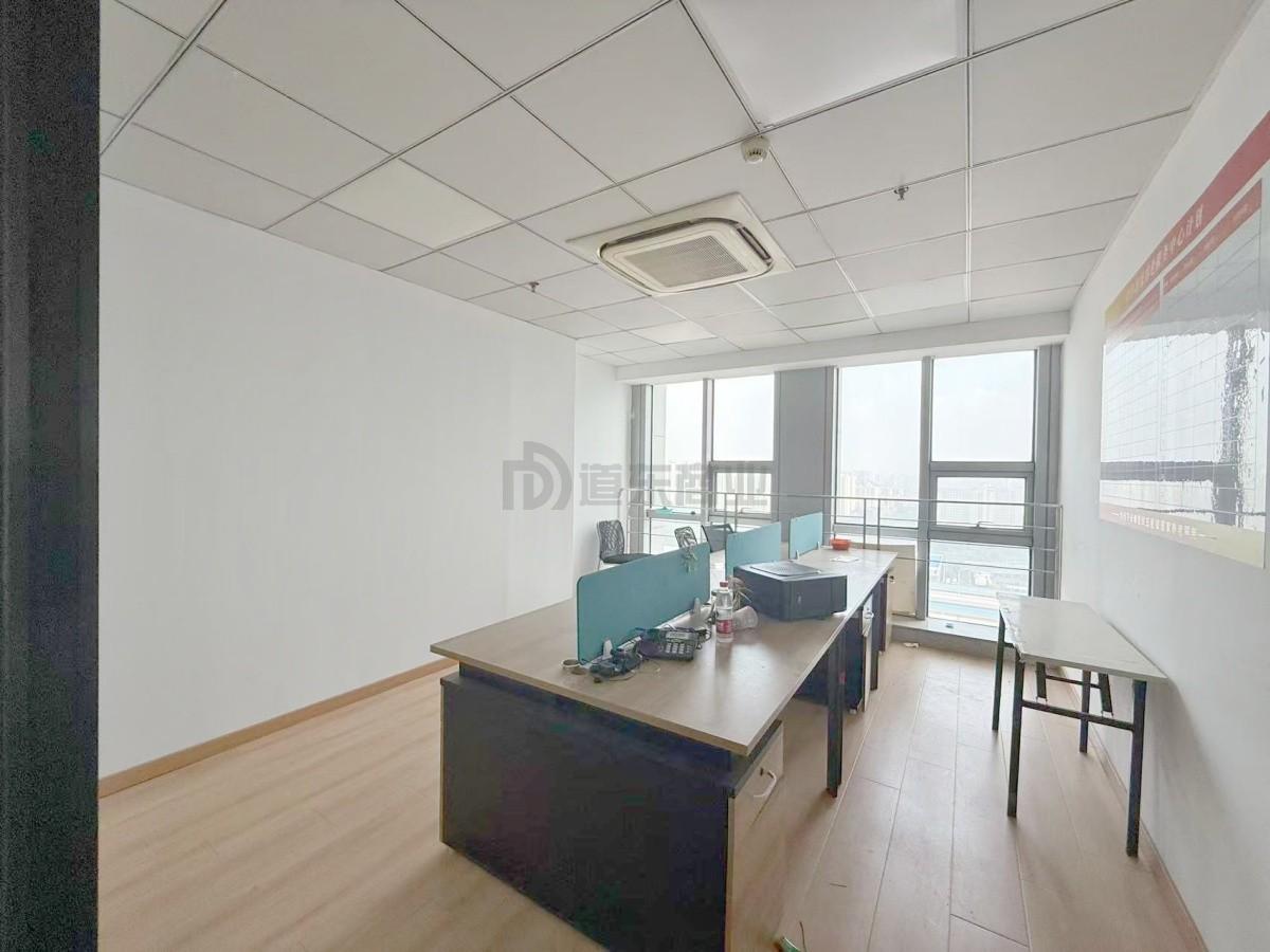 扬名科技创业中心面积700平