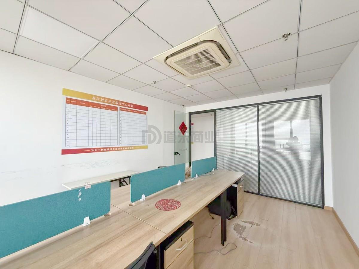 扬名科技创业中心面积700平