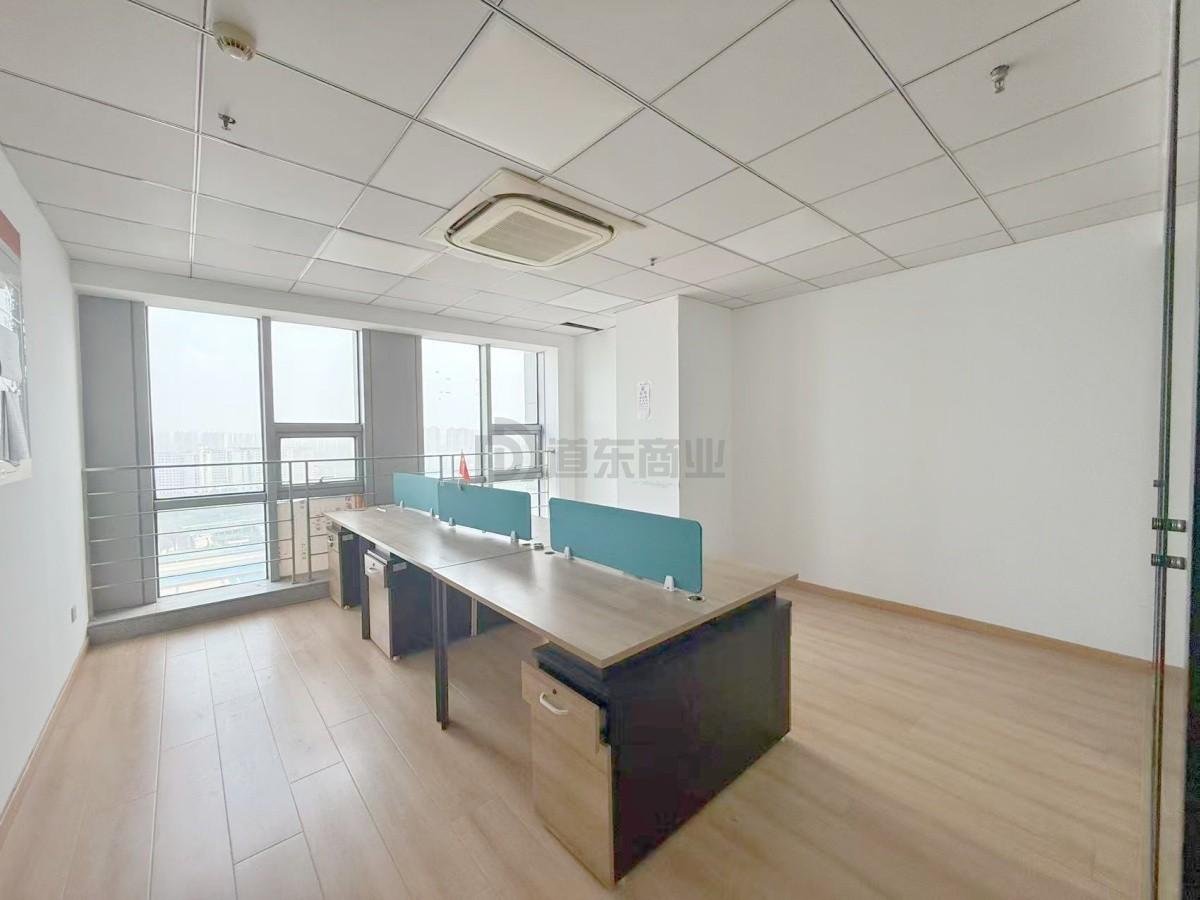 扬名科技创业中心面积700平