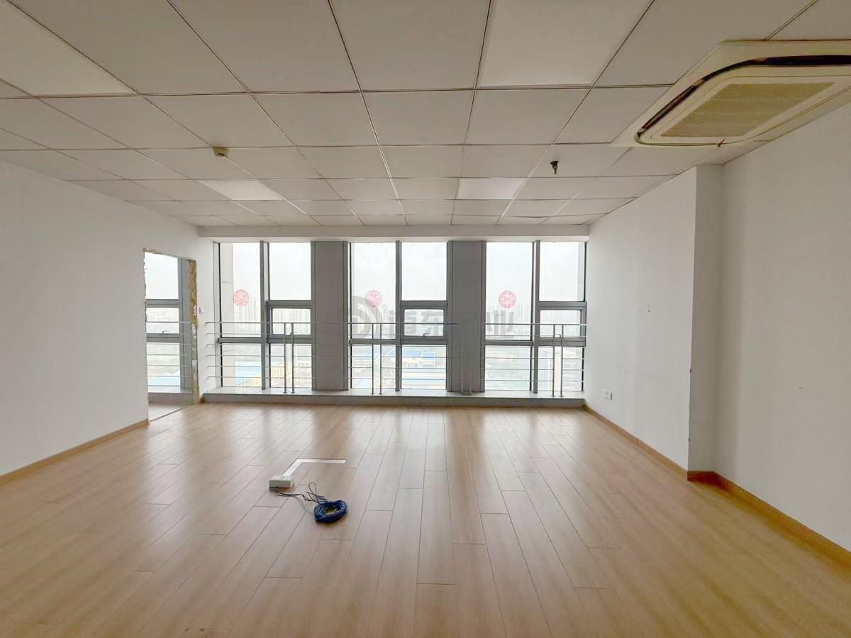 扬名科技创业中心面积700平