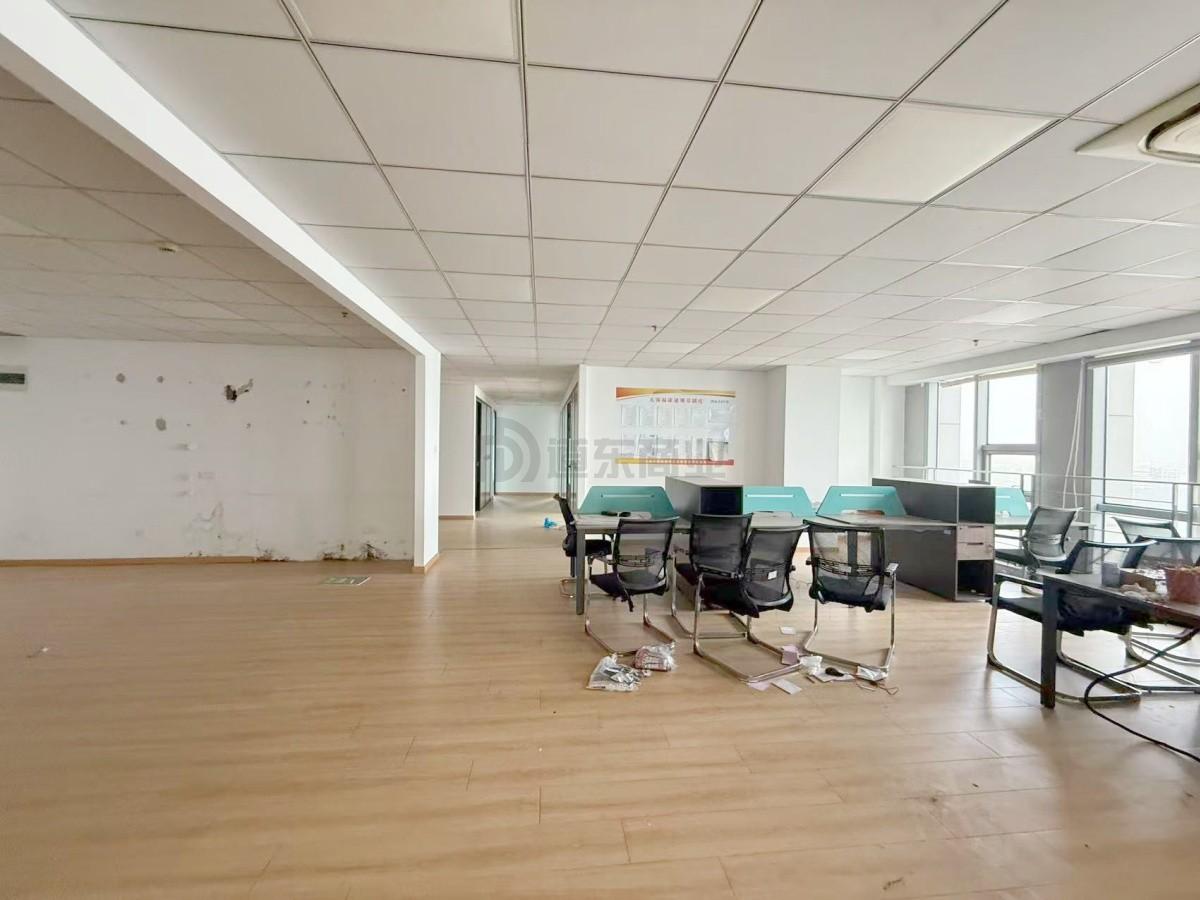 扬名科技创业中心面积700平