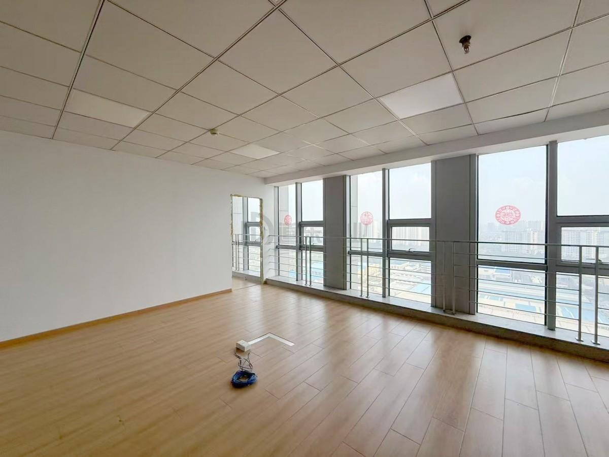 扬名科技创业中心面积700平