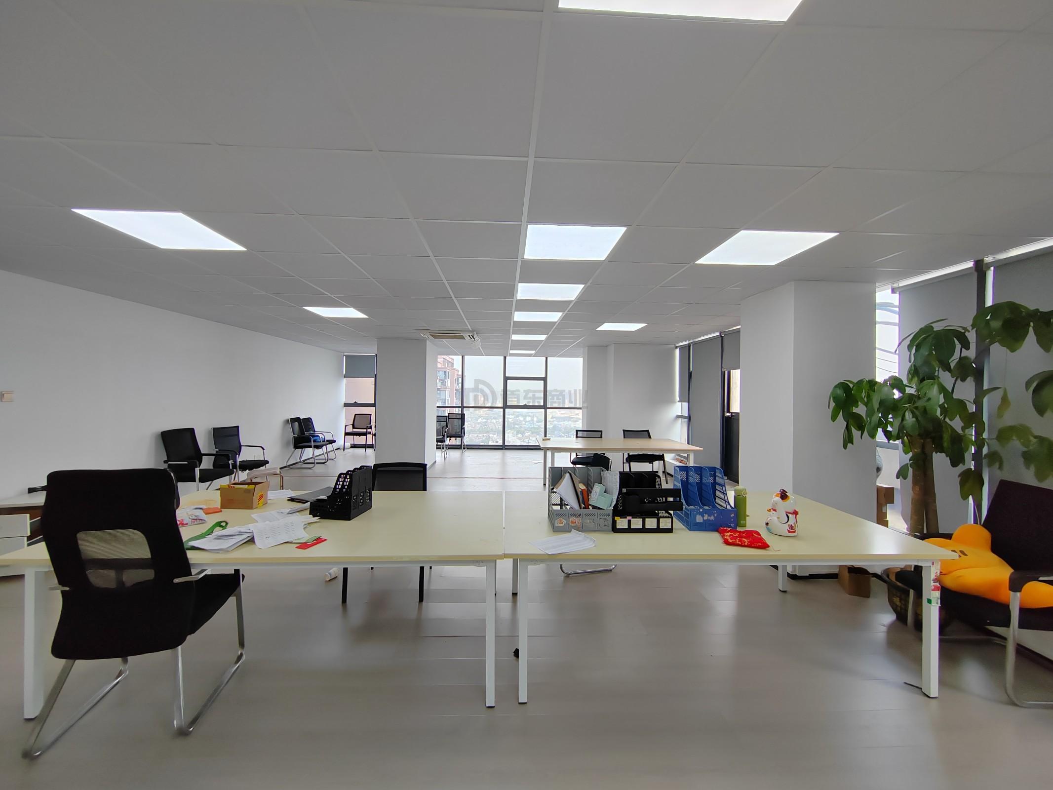 恒威大厦面积147平