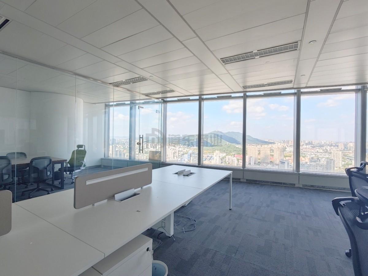 恒隆广场面积352平