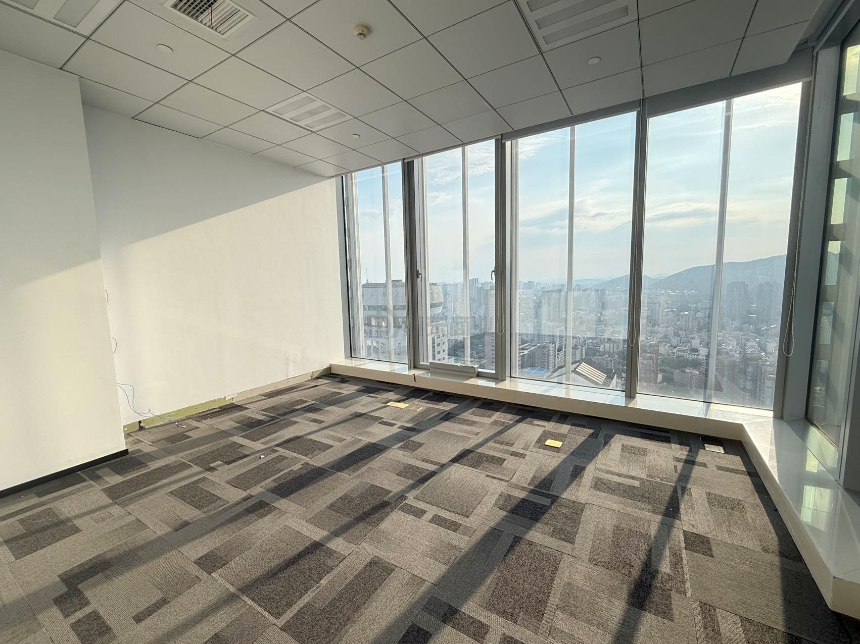 云蝠大厦面积181平