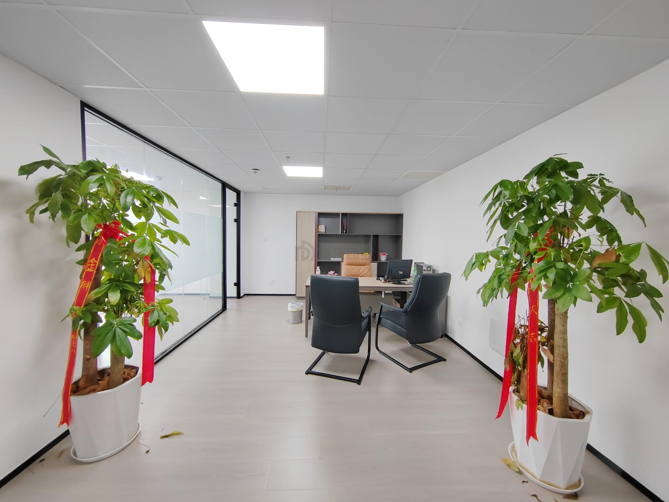 恒威大厦面积78平