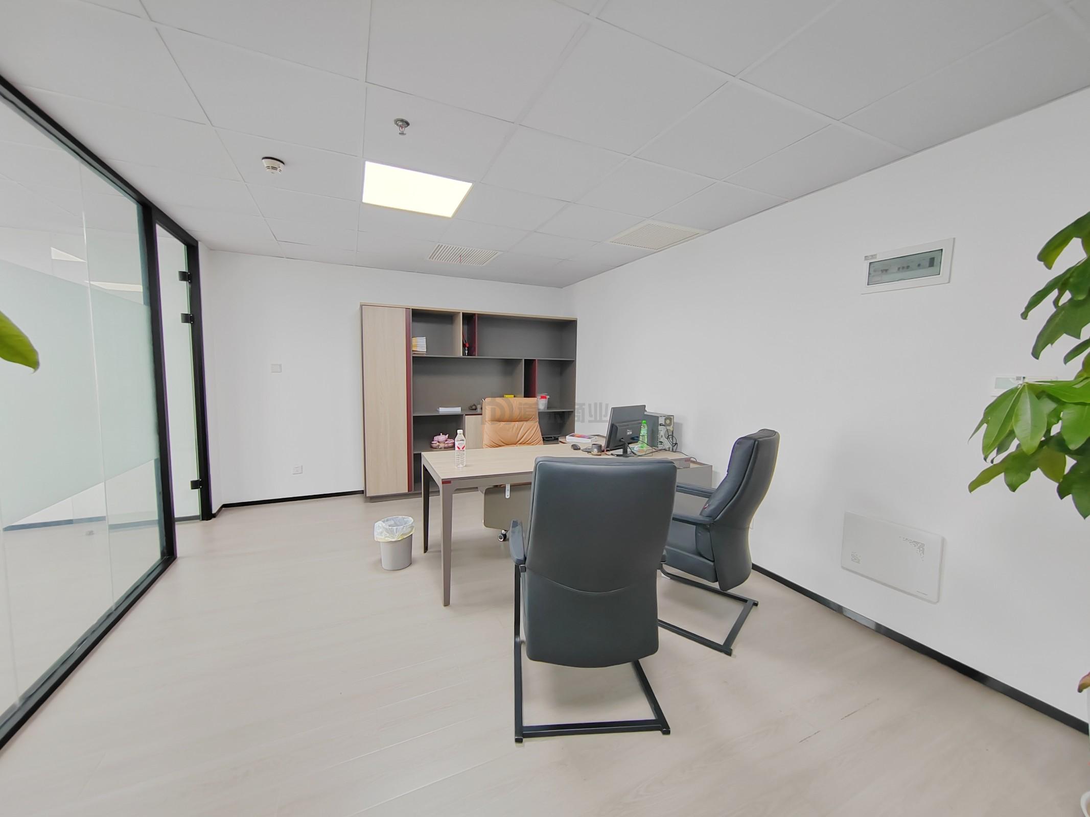 恒威大厦面积78平