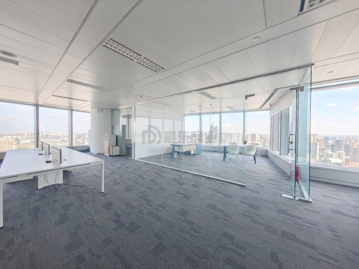 恒隆广场面积352平