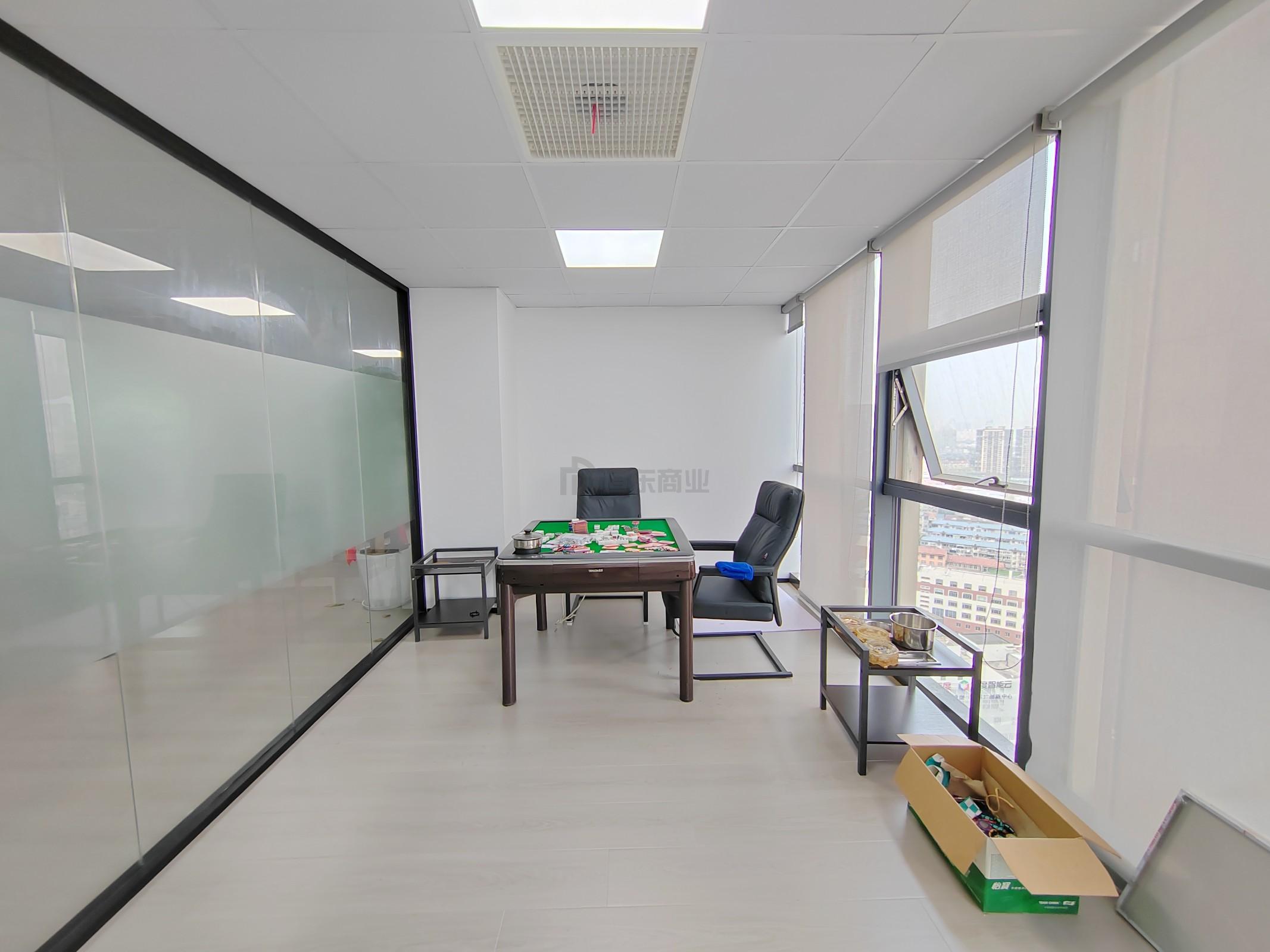 恒威大厦面积78平