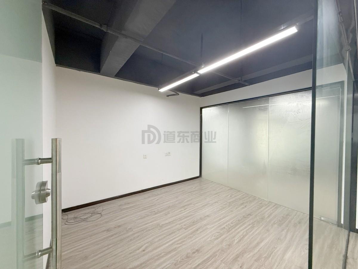 吉祥大厦面积80平