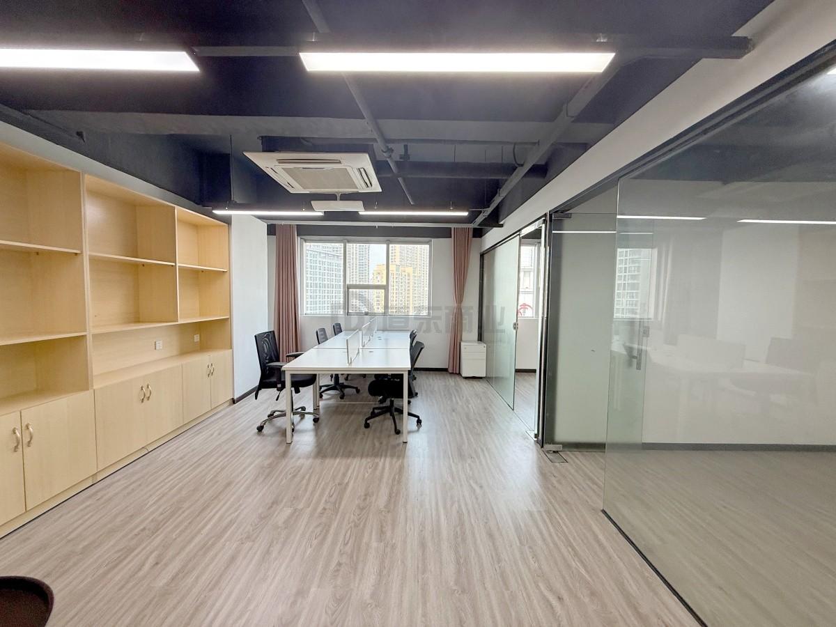 吉祥大厦面积80平