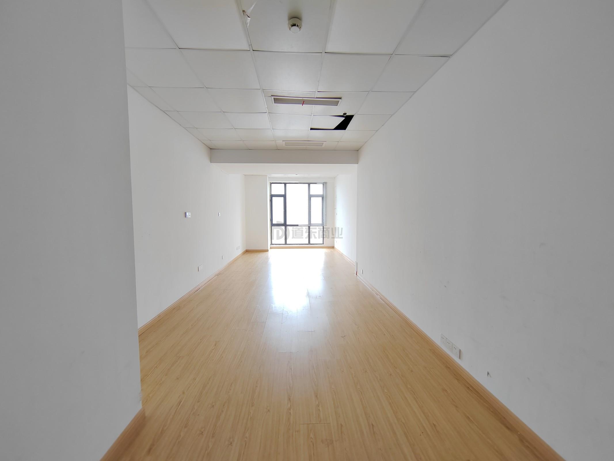 苏宁天御广场面积273平