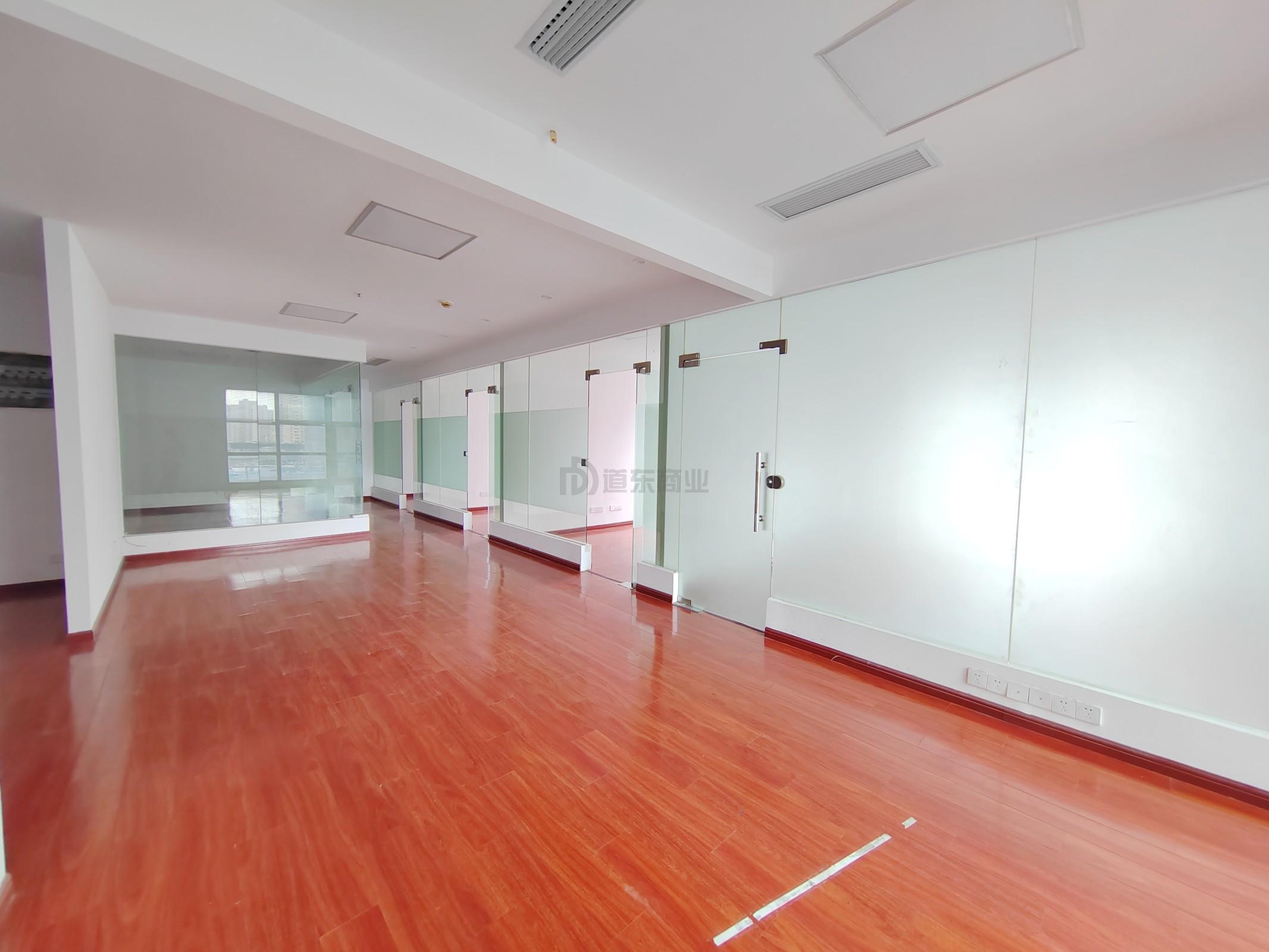 苏宁天御广场面积273平