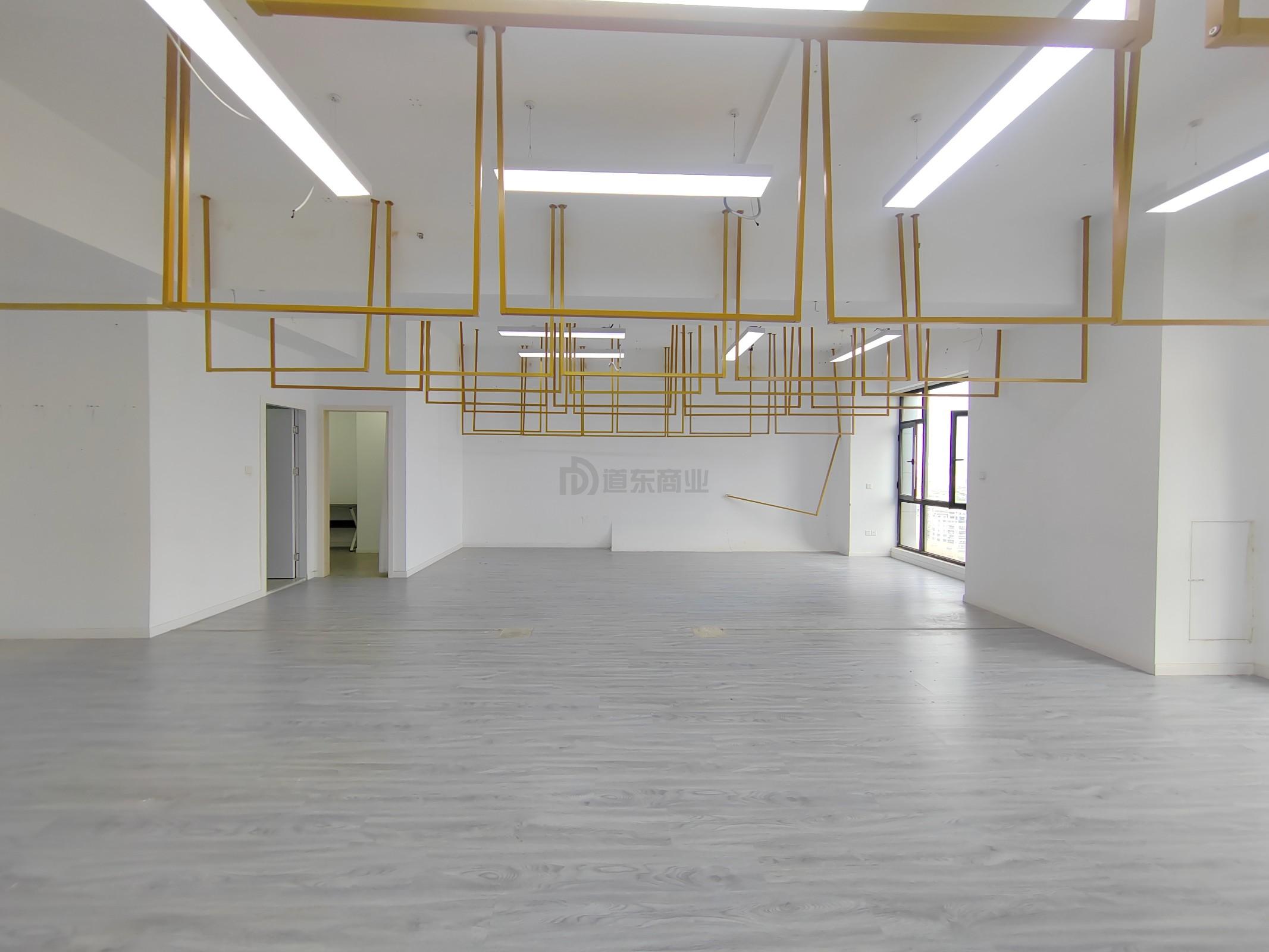 苏宁天御广场面积270平