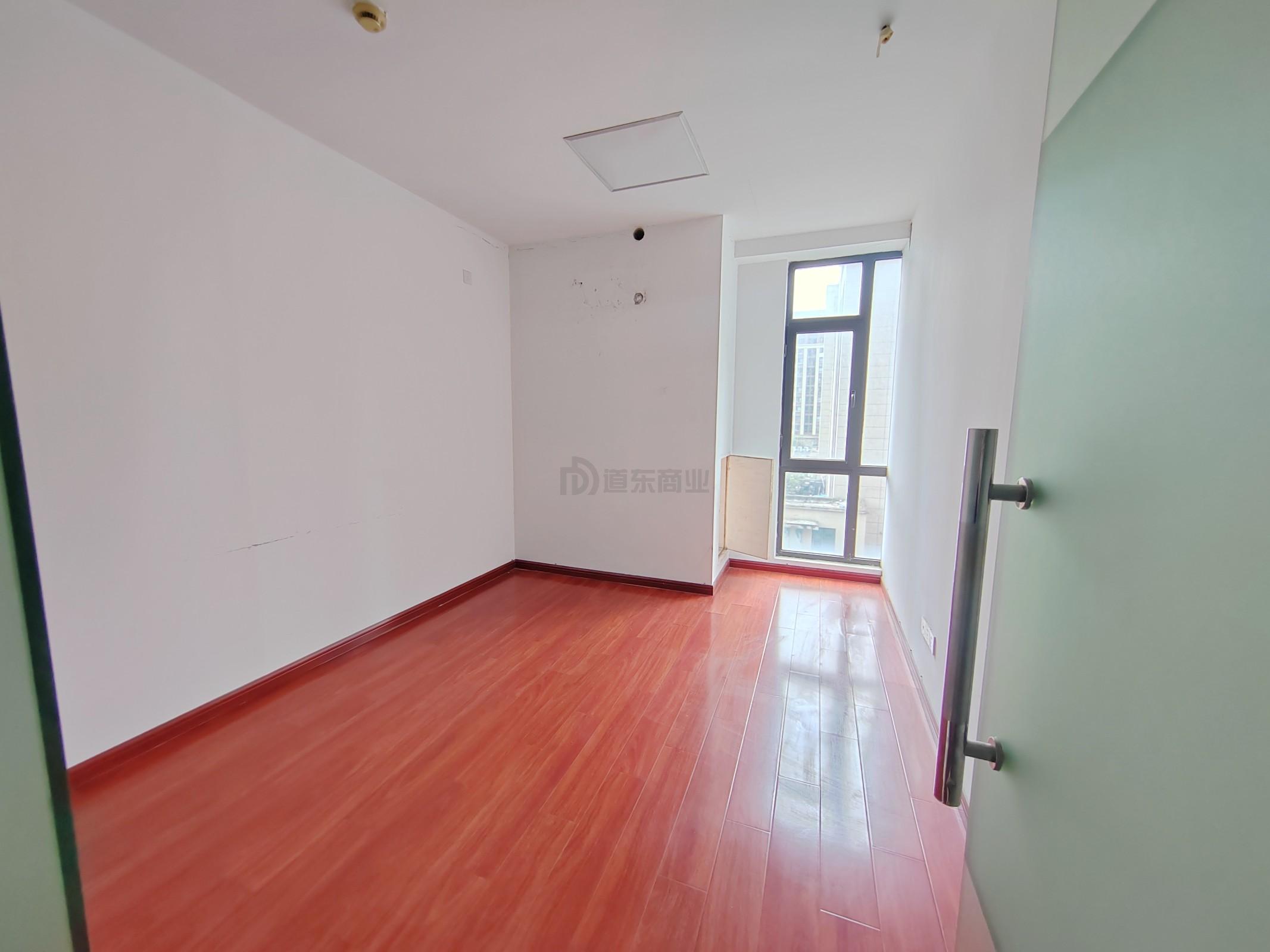 苏宁天御广场面积273平