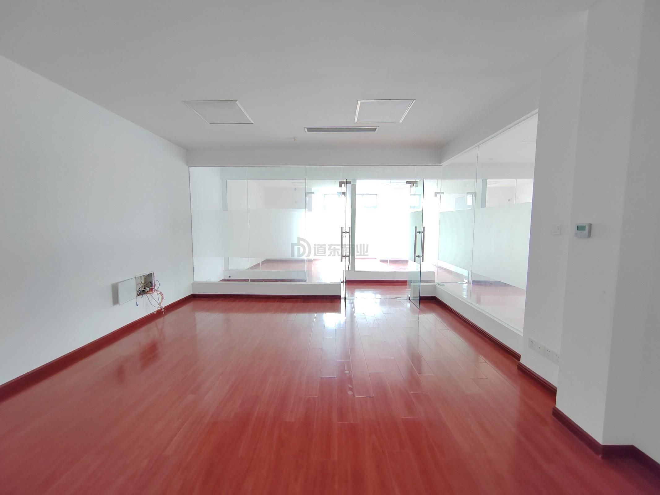 苏宁天御广场面积273平