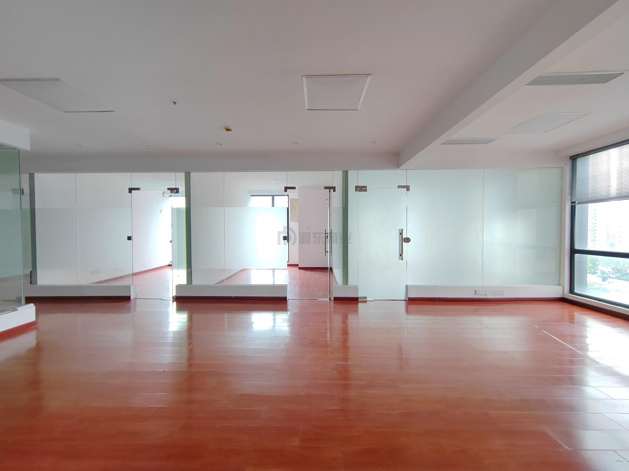 苏宁天御广场面积273平