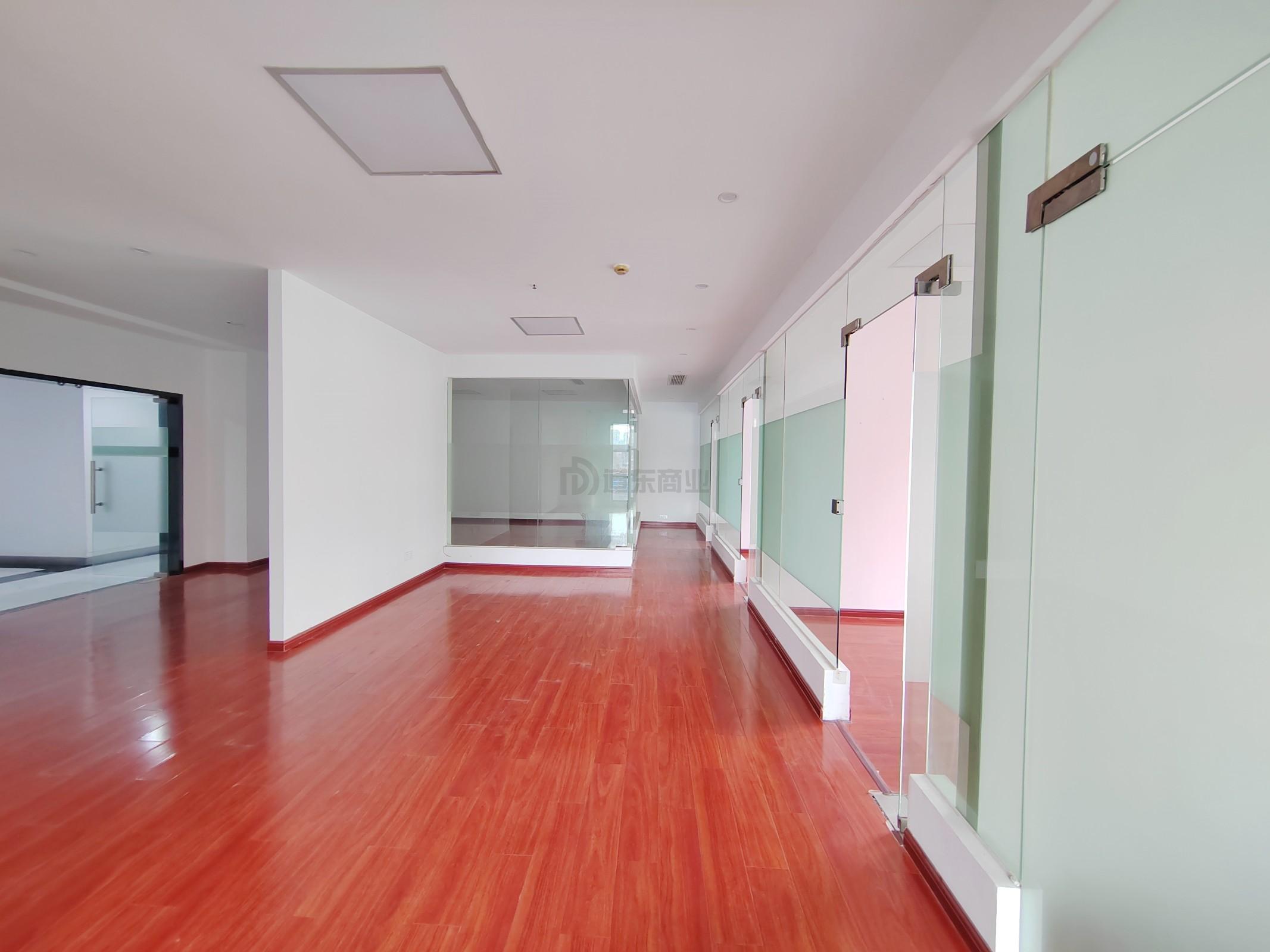 苏宁天御广场面积273平