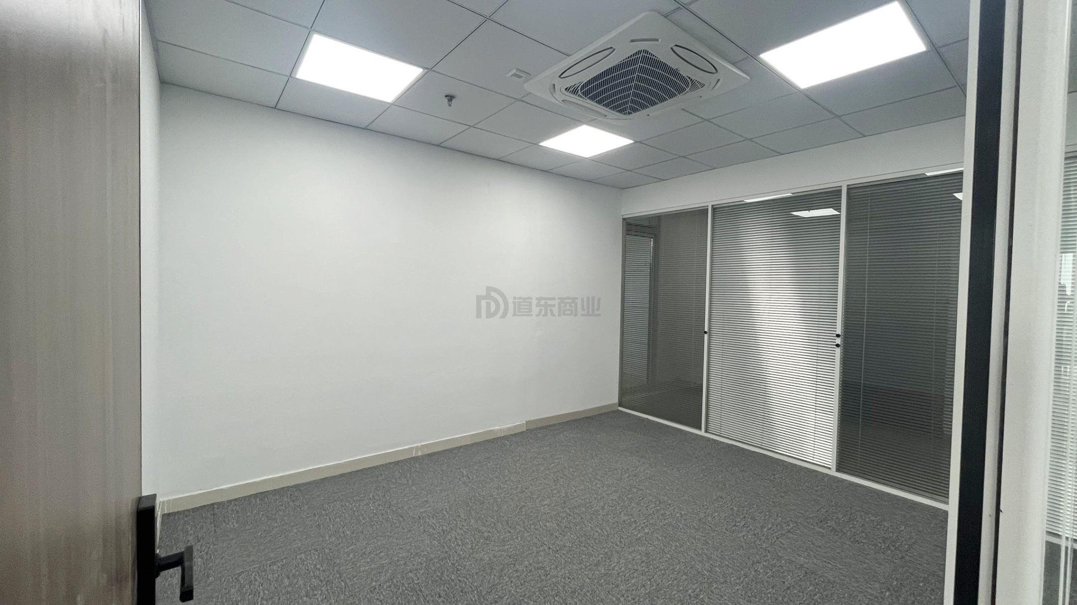 清华创新大厦面积140平