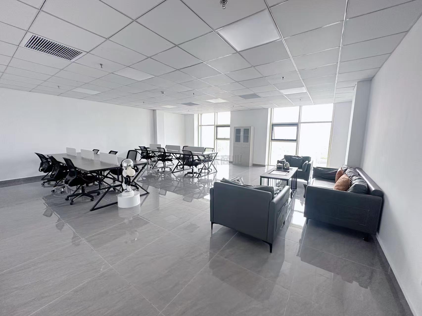 国坤中心面积102平