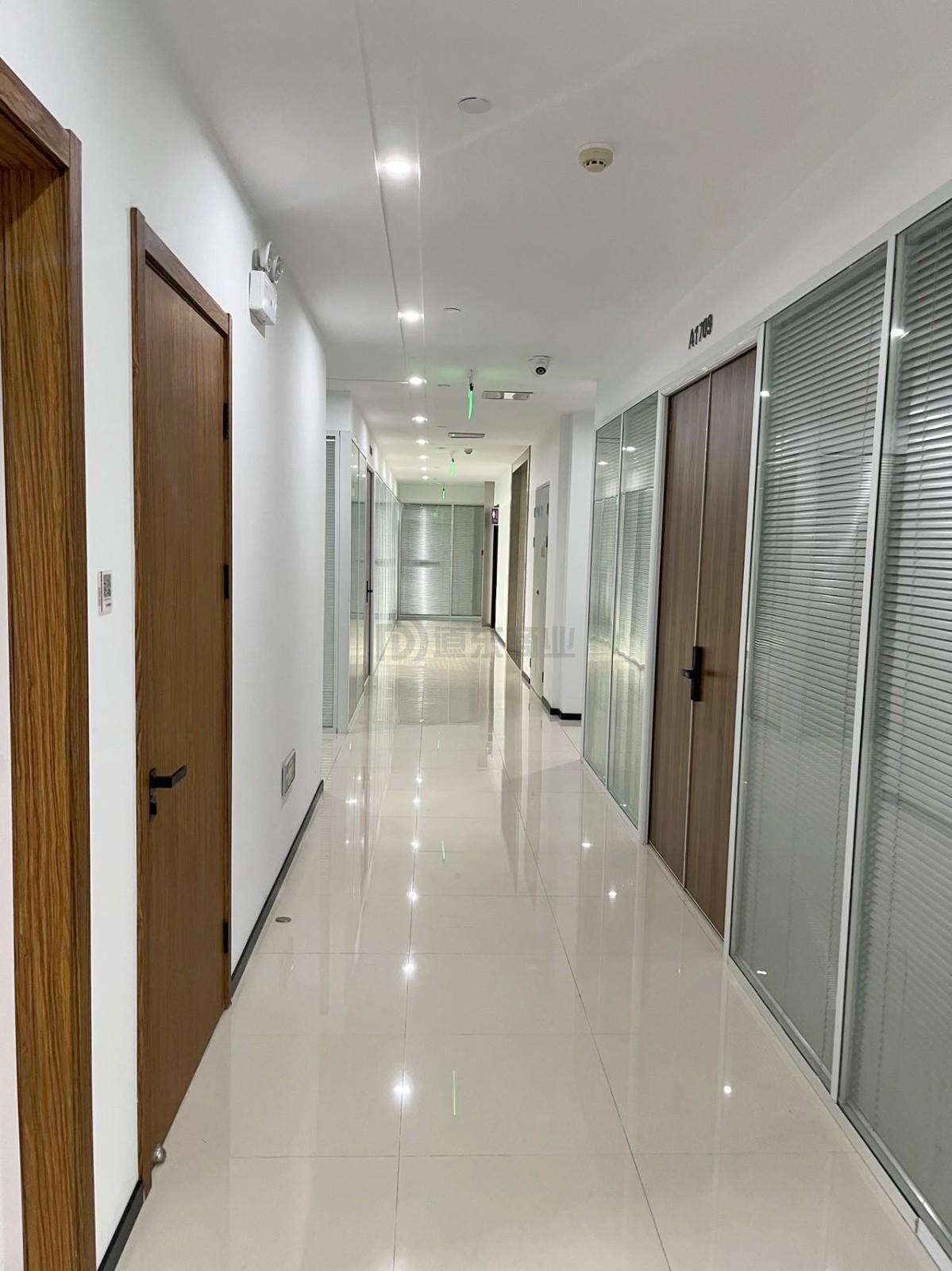 清华创新大厦面积90平