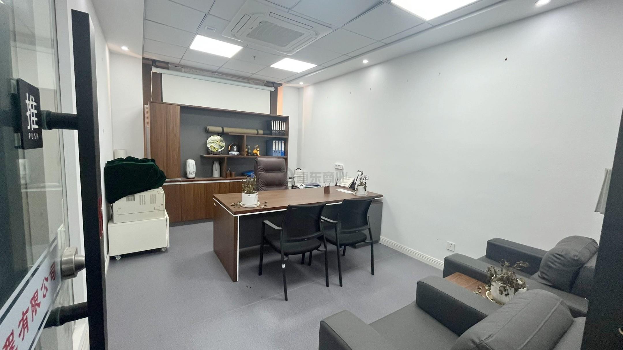 清华创业大厦面积144平