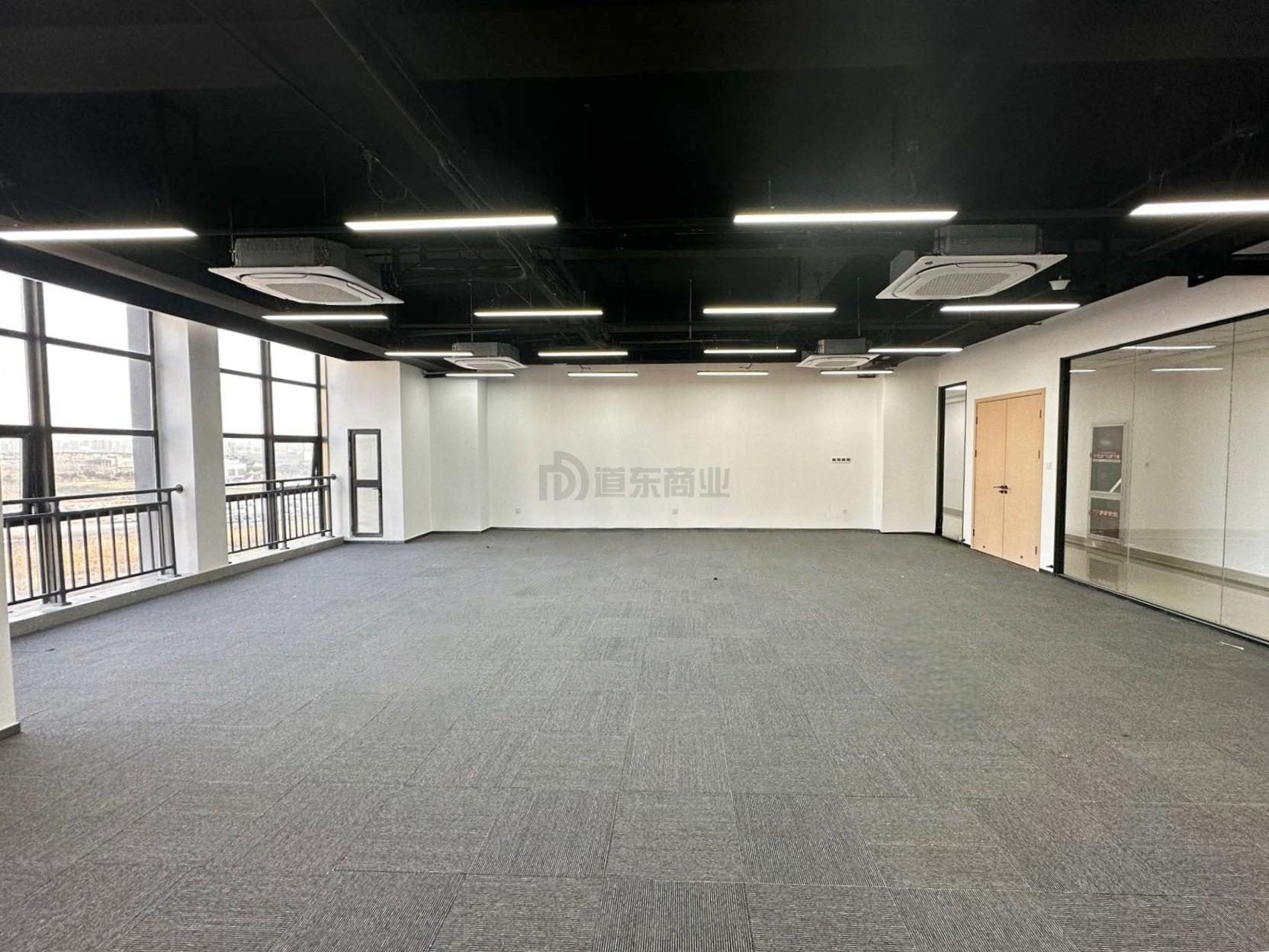 国慧商务广场面积309平